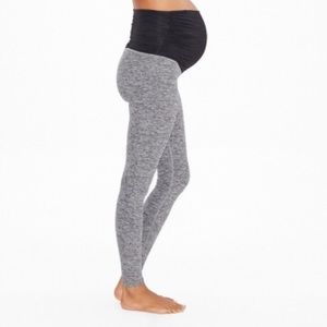 🌻Beyond Yoga maternity leggings🌻